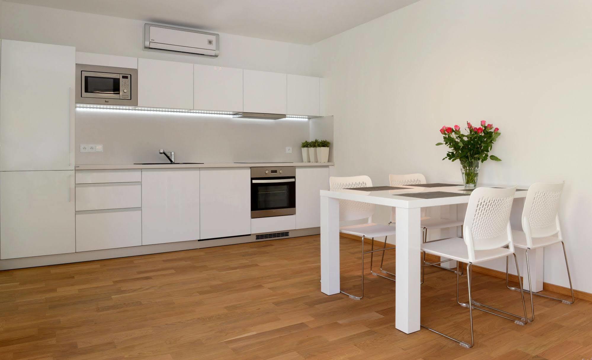 Apartmany Eden - Rezidence Luhačovice エクステリア 写真